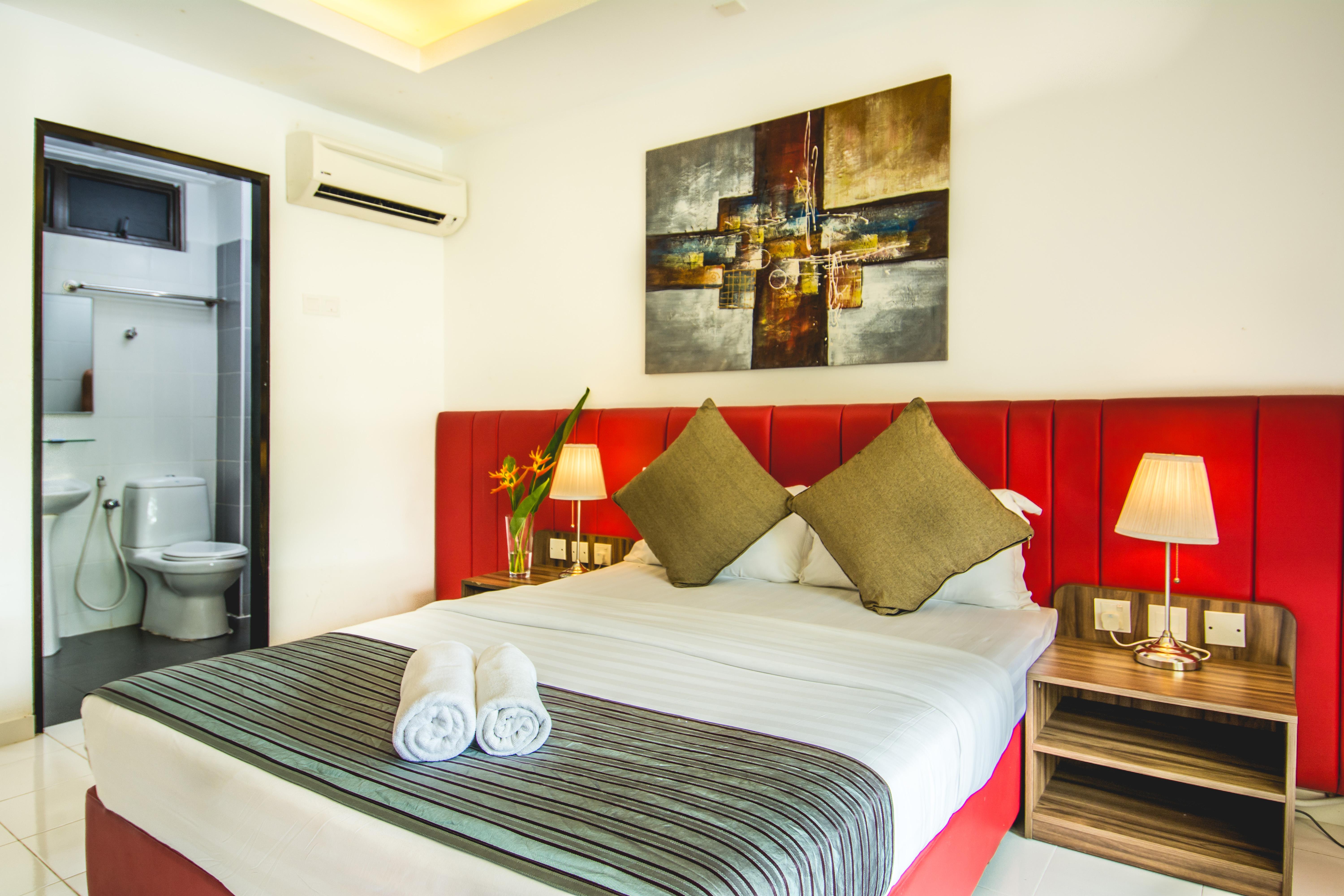 Alia Residence Business Resort Padang Mat Sirat Exterior foto