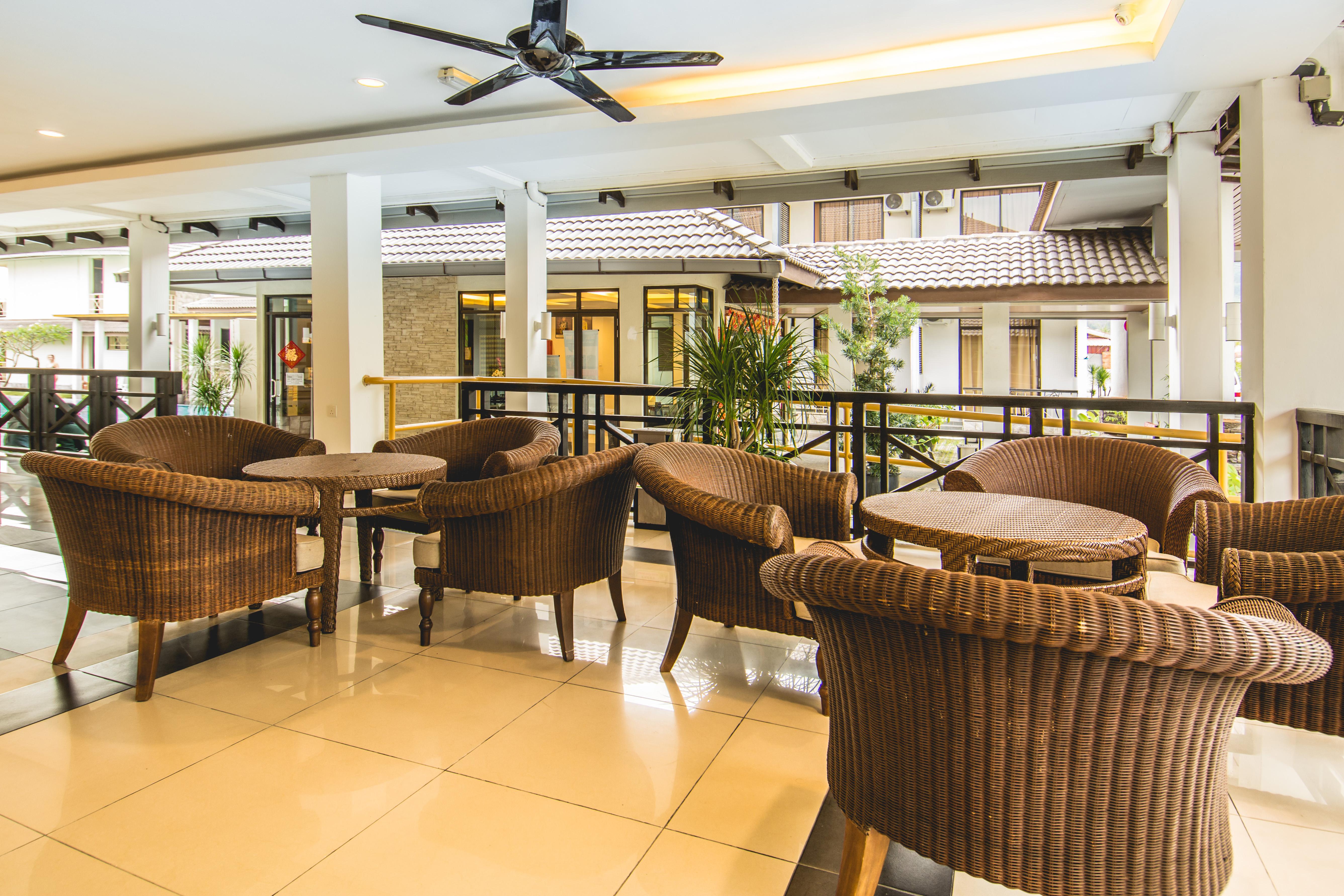 Alia Residence Business Resort Padang Mat Sirat Exterior foto