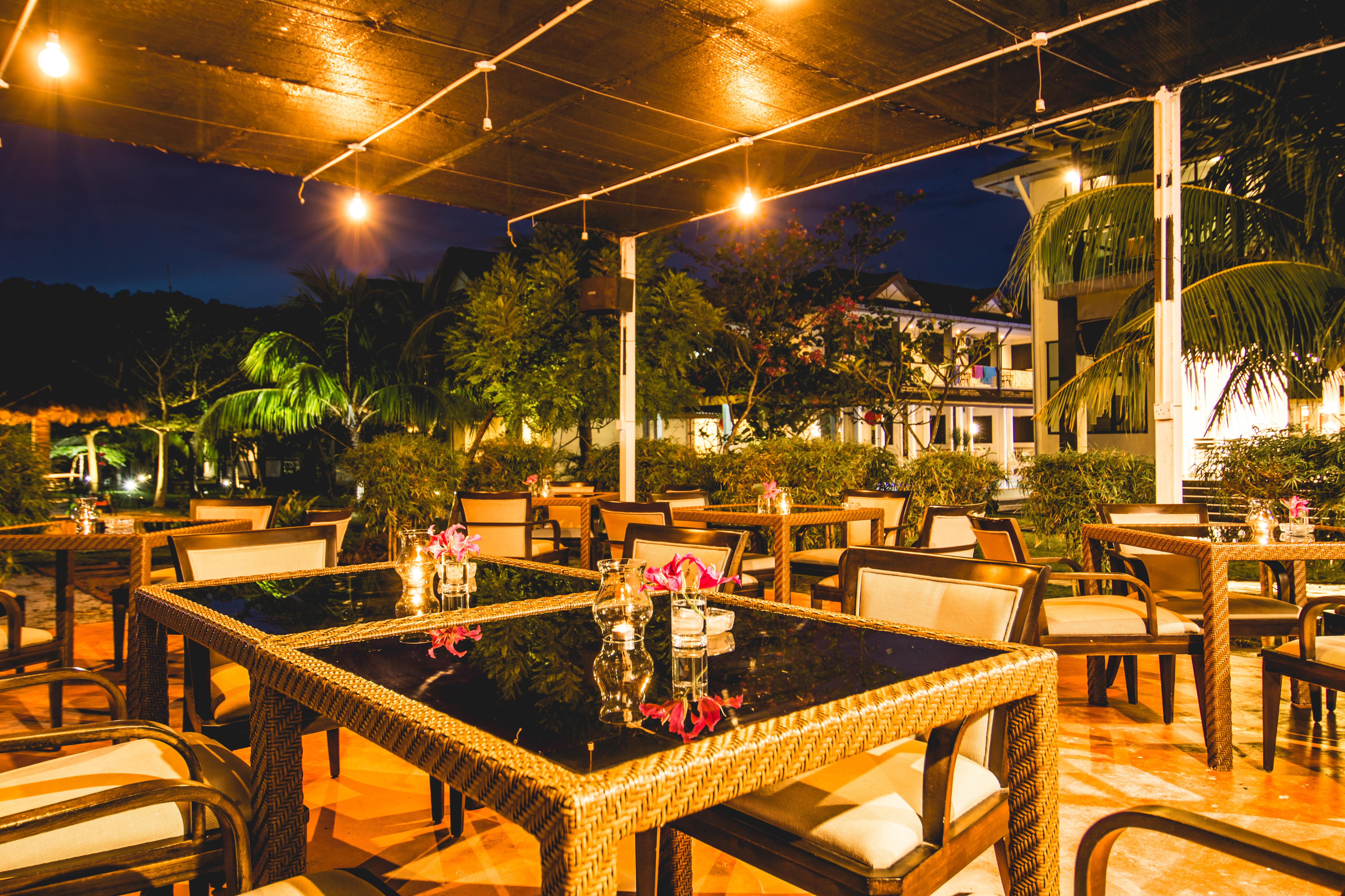 Alia Residence Business Resort Padang Mat Sirat Exterior foto