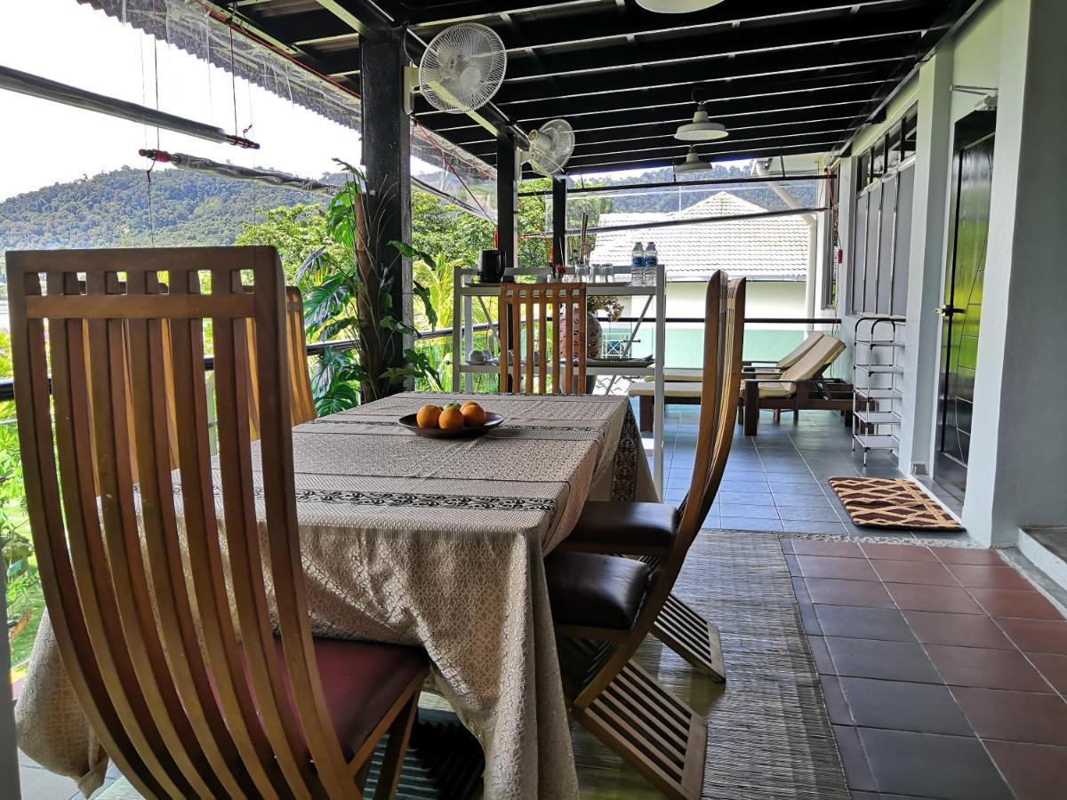 Alia Residence Business Resort Padang Mat Sirat Exterior foto